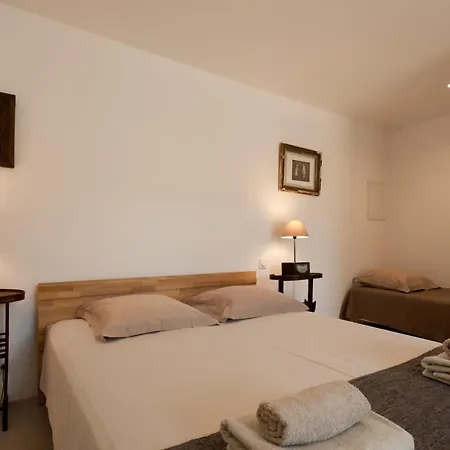 Maison Tavolara Panzió 3*