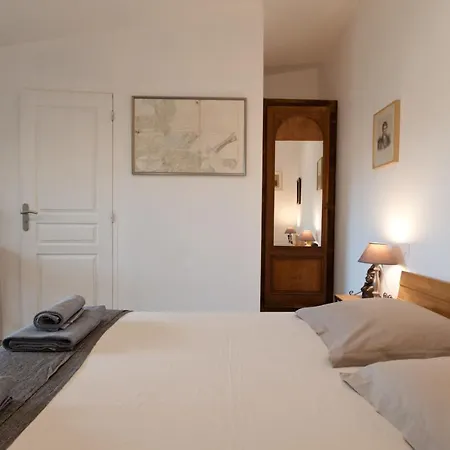 ベッド・アンド・ブレックファスト Maison Tavolara