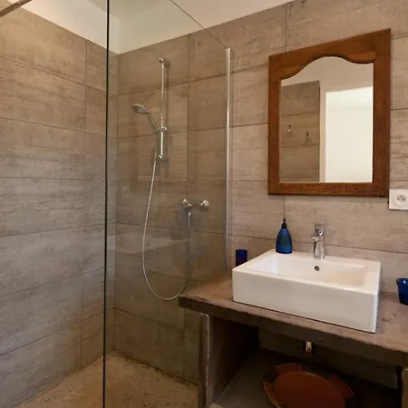 Maison Tavolara Bed and Breakfast
