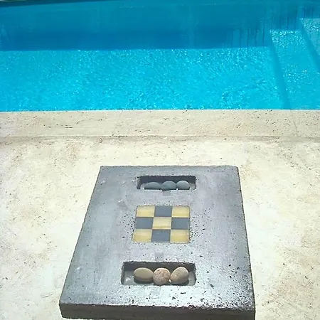 Maison Tavolara 3*