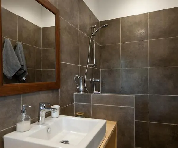 Maison Tavolara Bed & Breakfast 3*